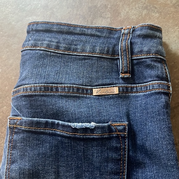 Women’s KanCan raw edge ripped jeans, size 27 good condition lightly worn - Picture 4 of 7